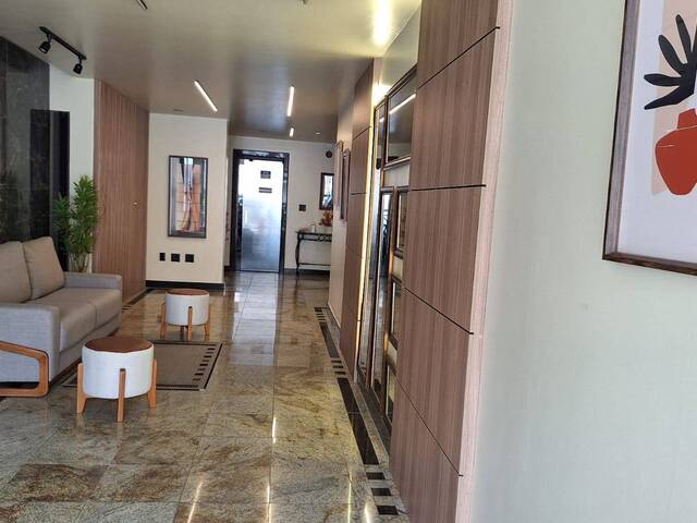 Apartamento para Venda em Cabo Frio - 2