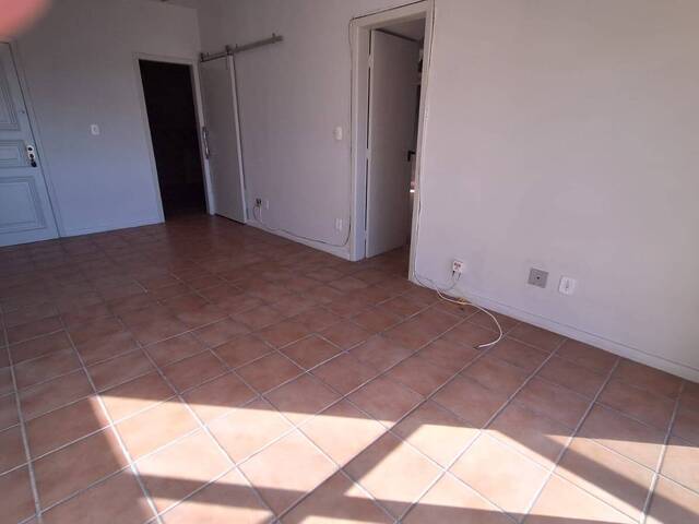 Cobertura para Venda em Cabo Frio - 4