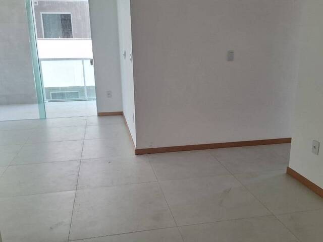 Apartamento para Venda em Cabo Frio - 4