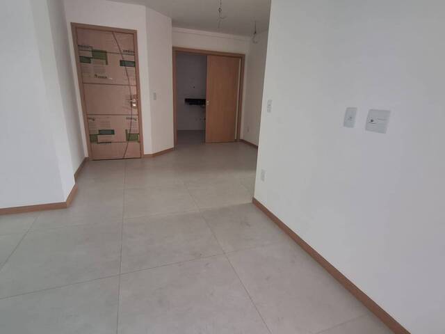 Apartamento para Venda em Cabo Frio - 5