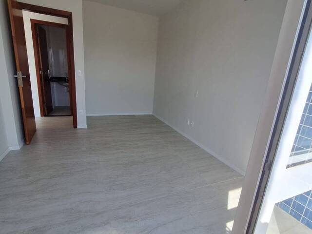 Apartamento para Venda em Cabo Frio - 5